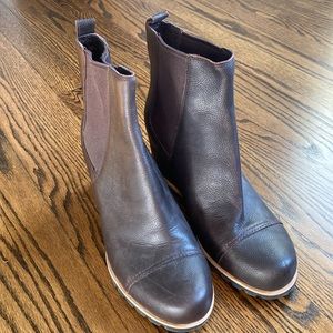 Ugg Waterproof Leather Wedge, Women's Boots, # 1018887